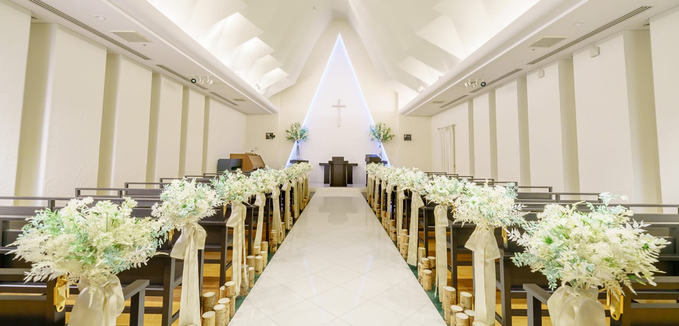 福岡（博多）の結婚式場フォレストテラス博多のチャペル全景
